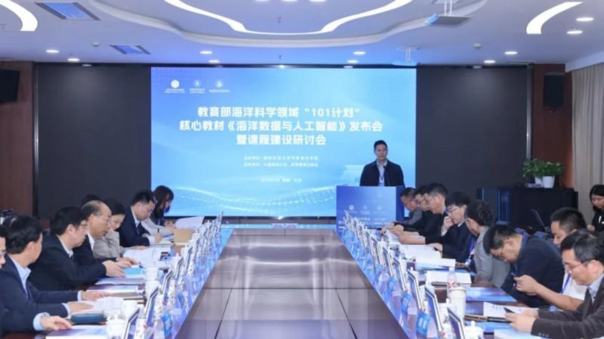 一号院图书馆五楼智胜书苑