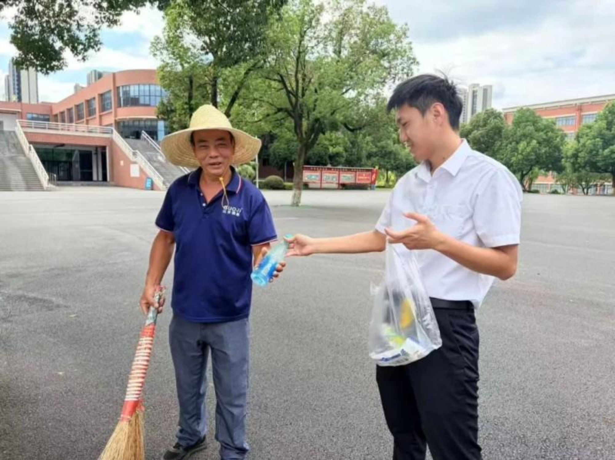 对照阅读进入三伏天